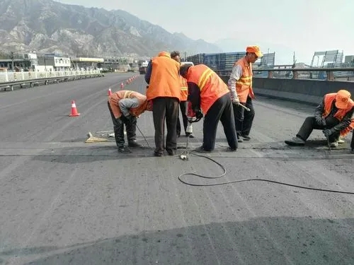 祁县道路桥梁病害治理